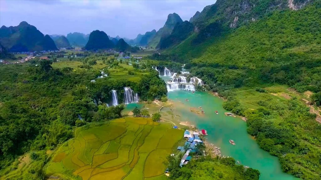 Tour Cao Bằng 3 ngày 2 đêm: Hồ Ba Bế - Thác Bản Giốc - Sen Thanh Travel